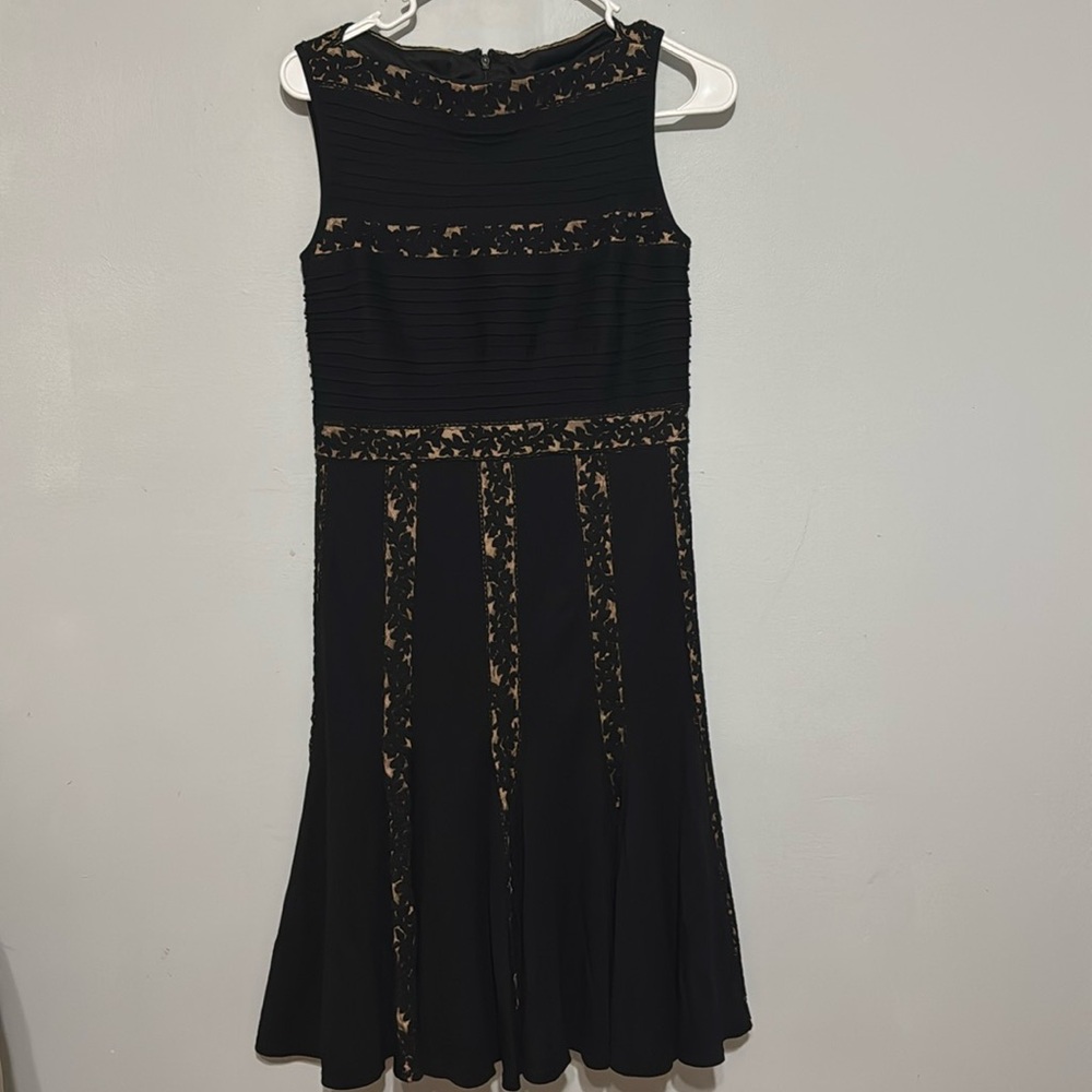 Tadashi Shoji Black lace dress size small
